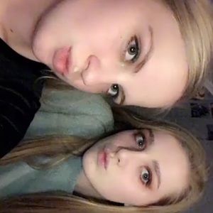 Meet your Posher, Isabel